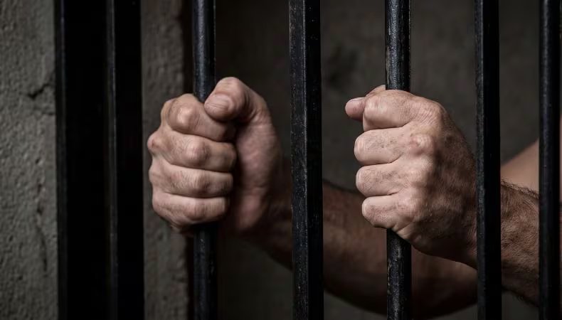 Matthew Nolan recibió 14 meses adicionales de prisión en 2010 por contrabando carcelario y obstrucción a la justicia tras intentar fugarse en Chicago (Imagen Ilustrativa Infobae)