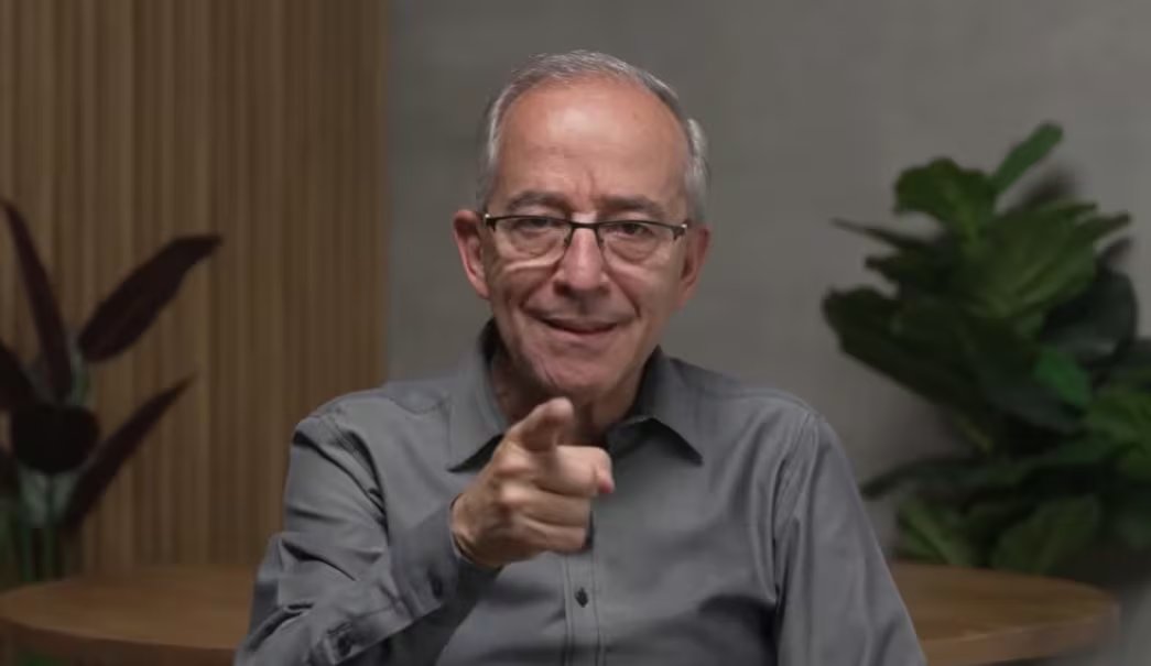 Un médico advierte que revisar el pulso con ansiedad puede empeorar palpitaciones - crédito captura de pantalla
Oswaldo Restrepo RSC/YouTube