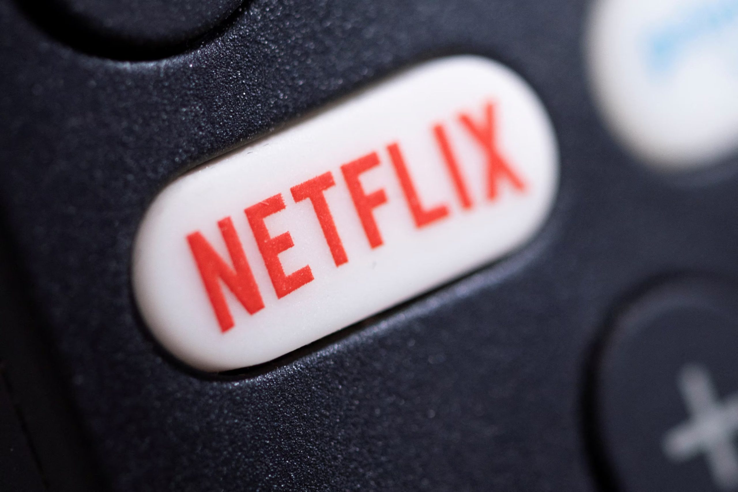 Cómo saber en dos minutos si tu televisor seguirá compatible con Netflix, ícono, tienda y actualizaciones - REUTERS/Dado Ruvic/Illustration/File Photo