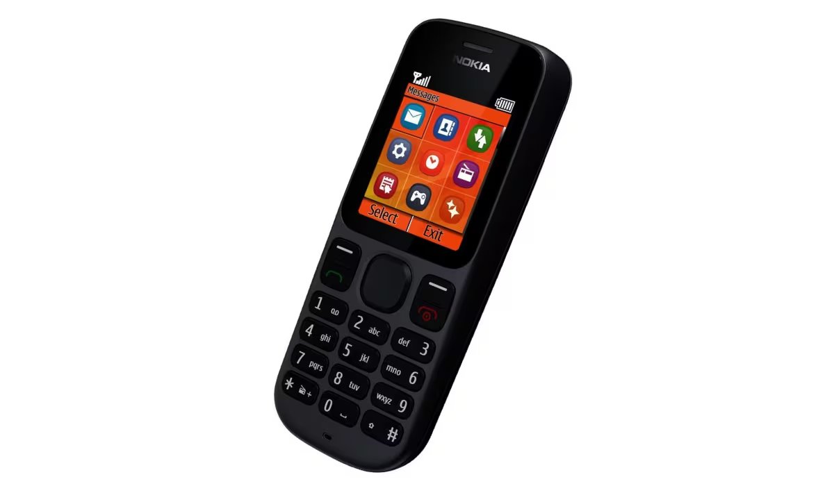 La radio FM analógica y la linterna LED del Nokia 100 mantuvieron su valor en regiones con infraestructura limitada y en situaciones de emergencia.