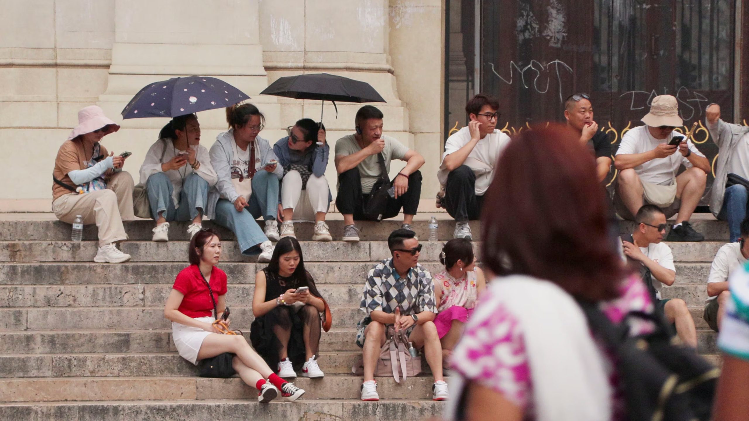 Opéra de París. La ola de calor de junio fue descrita como histórica por su intensidad, duración y momento del año según servicios meteorológicos europeos (EFE/ Edgar Sapiña)
