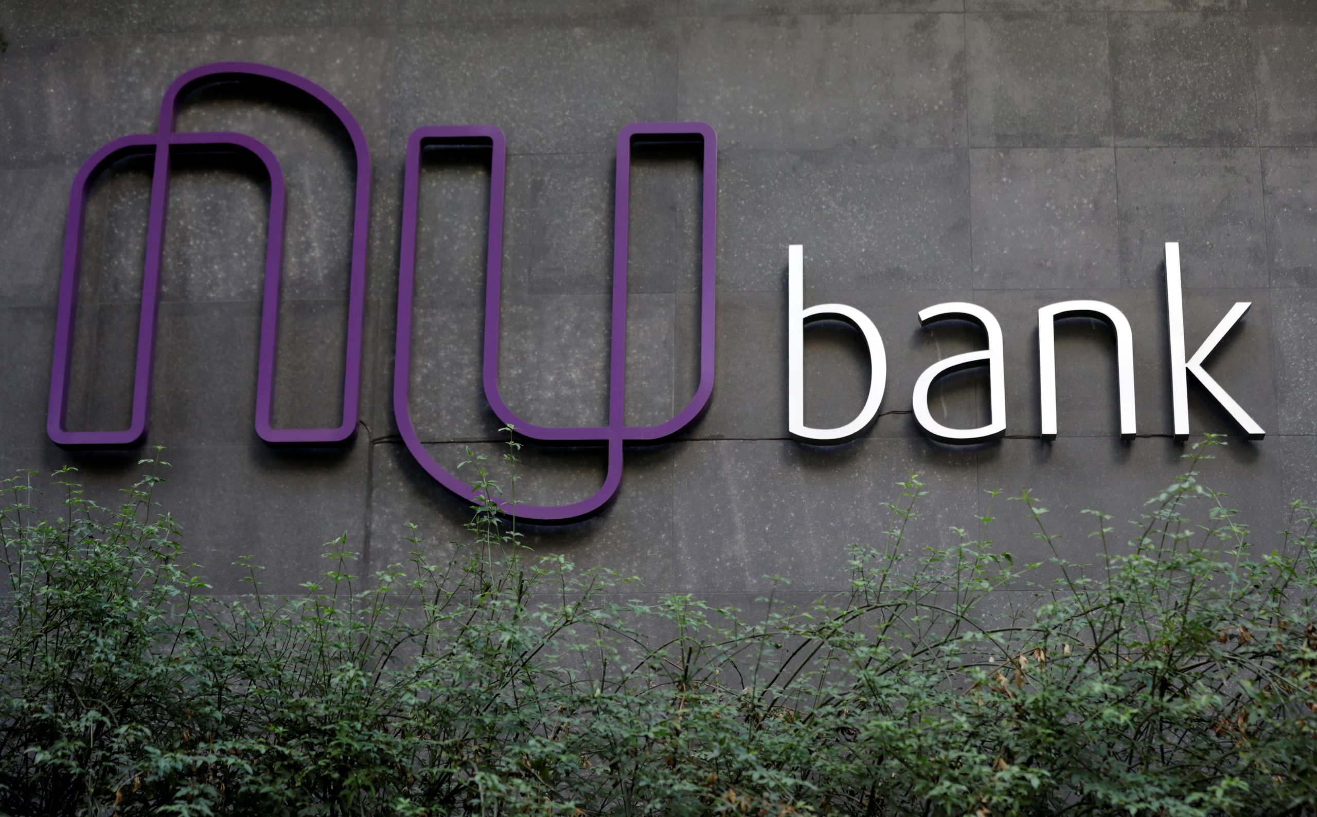 Actualmente, Nubank supera los 135 millones de clientes. REUTERS/Paulo Whitaker