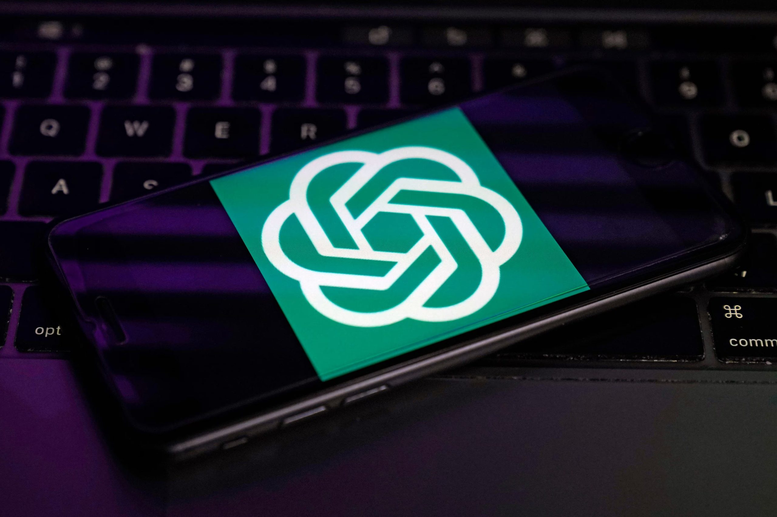 OpenAI busca más financiamiento para la IA. (AP Foto/Richard Drew)