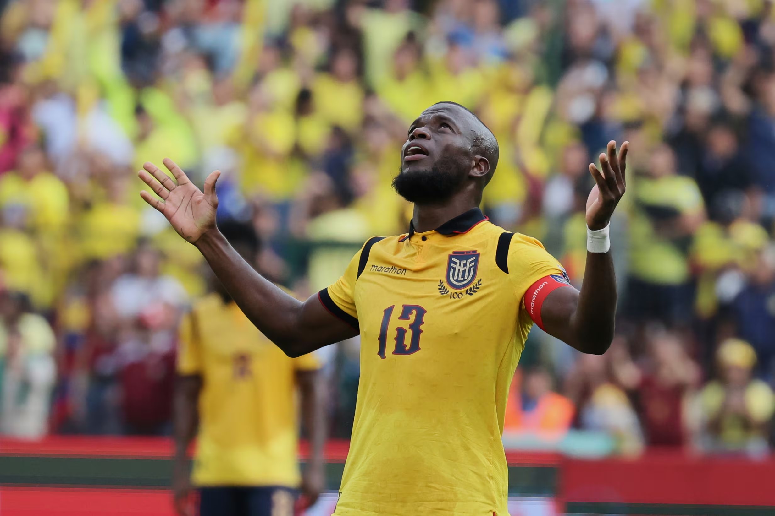 Tras el Mundial 2026, Valencia anunció su retiro de la Selección de Ecuador con 109 partidos y 49 goles, manteniendo seis anotaciones en Copas del Mundo. (AP Foto/Patricio Terán)
