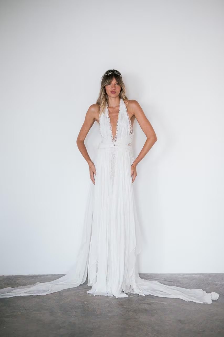 La firma de Pía Carregal presentó recientemente una colección de novias tras varios años sin incursionar en este segmento 