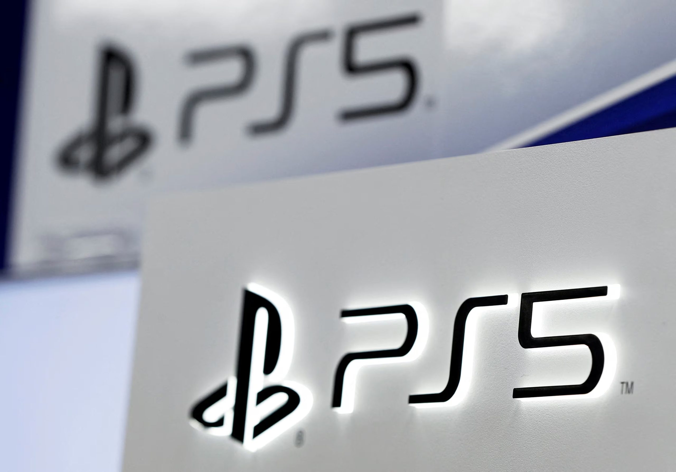 Sony debe enviar un correo electrónico antes de borrar la cuenta de PlayStation y otorga seis meses extra para evitar la eliminación.(REUTERS/Issei Kato/File Photo)
