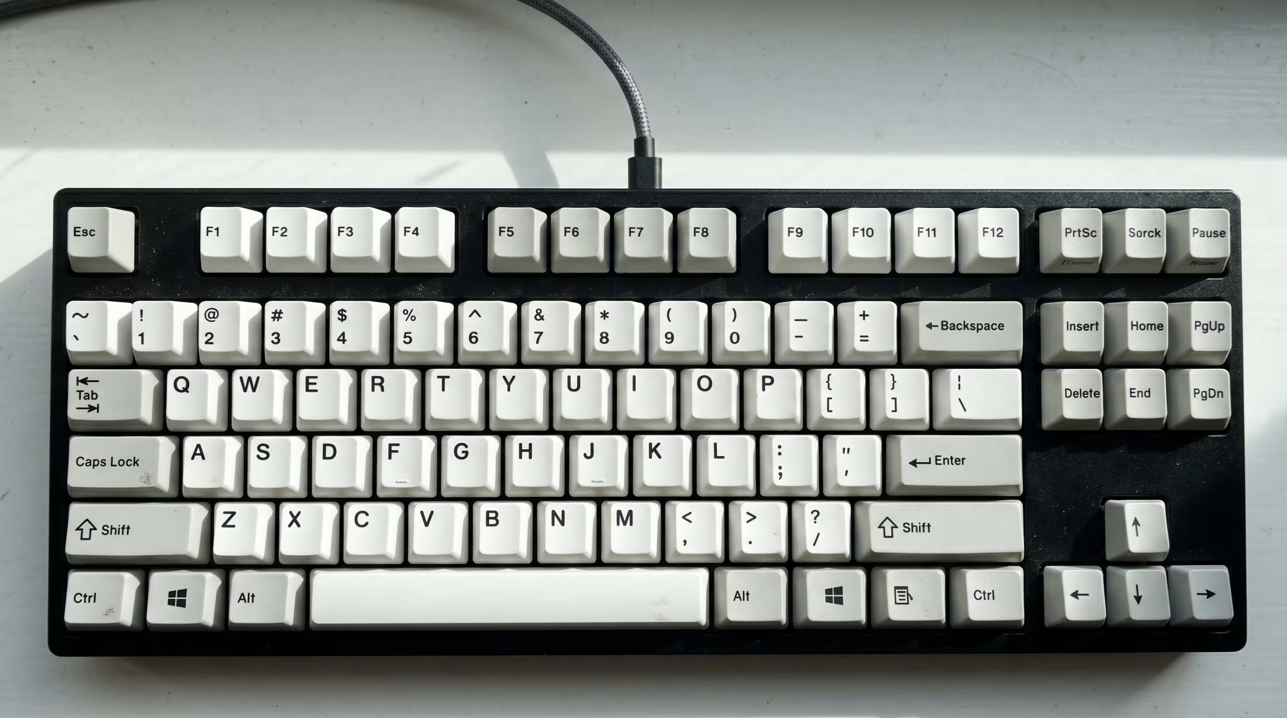 Christopher Latham Sholes fue clave en la creación del diseño QWERTY. (Imagen Ilustrativa Infobae)