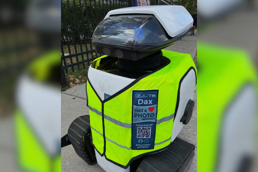 La ciudad de Hoboken afirmó que los robots solo recaban datos de ingeniería sobre infraestructura peatonal y no almacenan información personal (Instagram: @therealmisterniceguy).