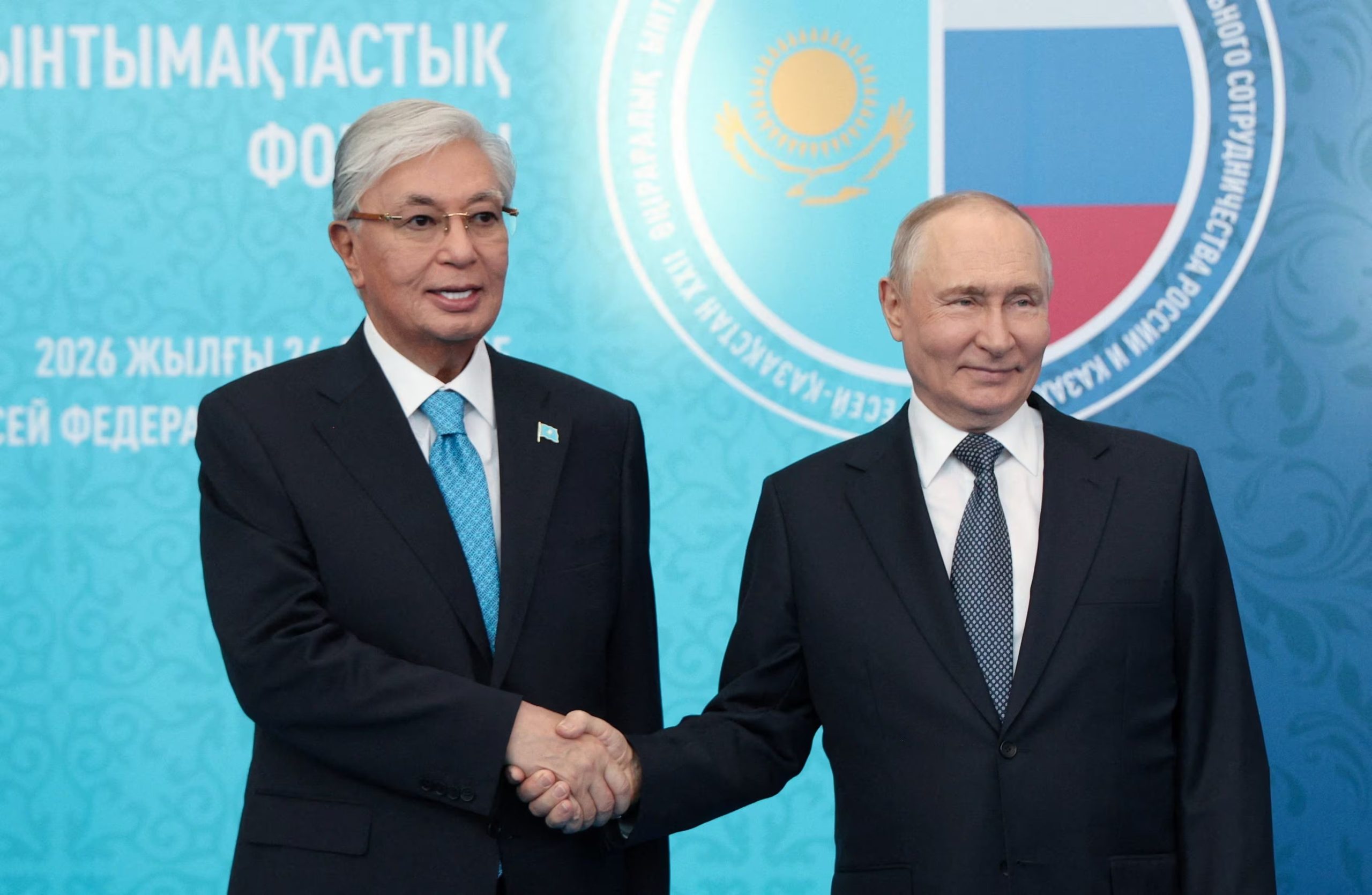 En Omsk, el presidente ruso descartó la posibilidad de congelar la guerra en Ucrania ante la propuesta de su par kazajo, Kasim-Yomart Tokáyev (Reuters)