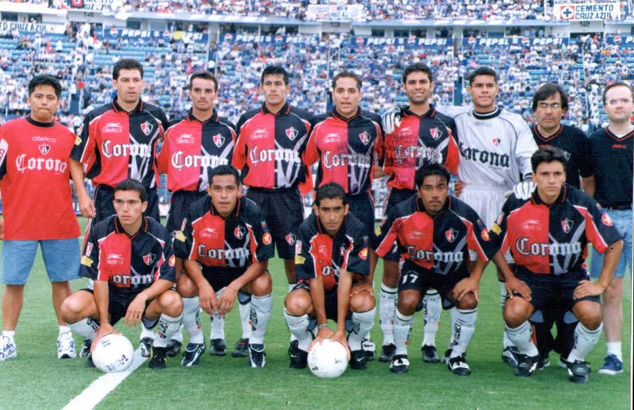 La generación de los niños héroes de Atlas comandada por Rafael Márquez ilusionó a propios y extraños (Foto: Atlas FC)