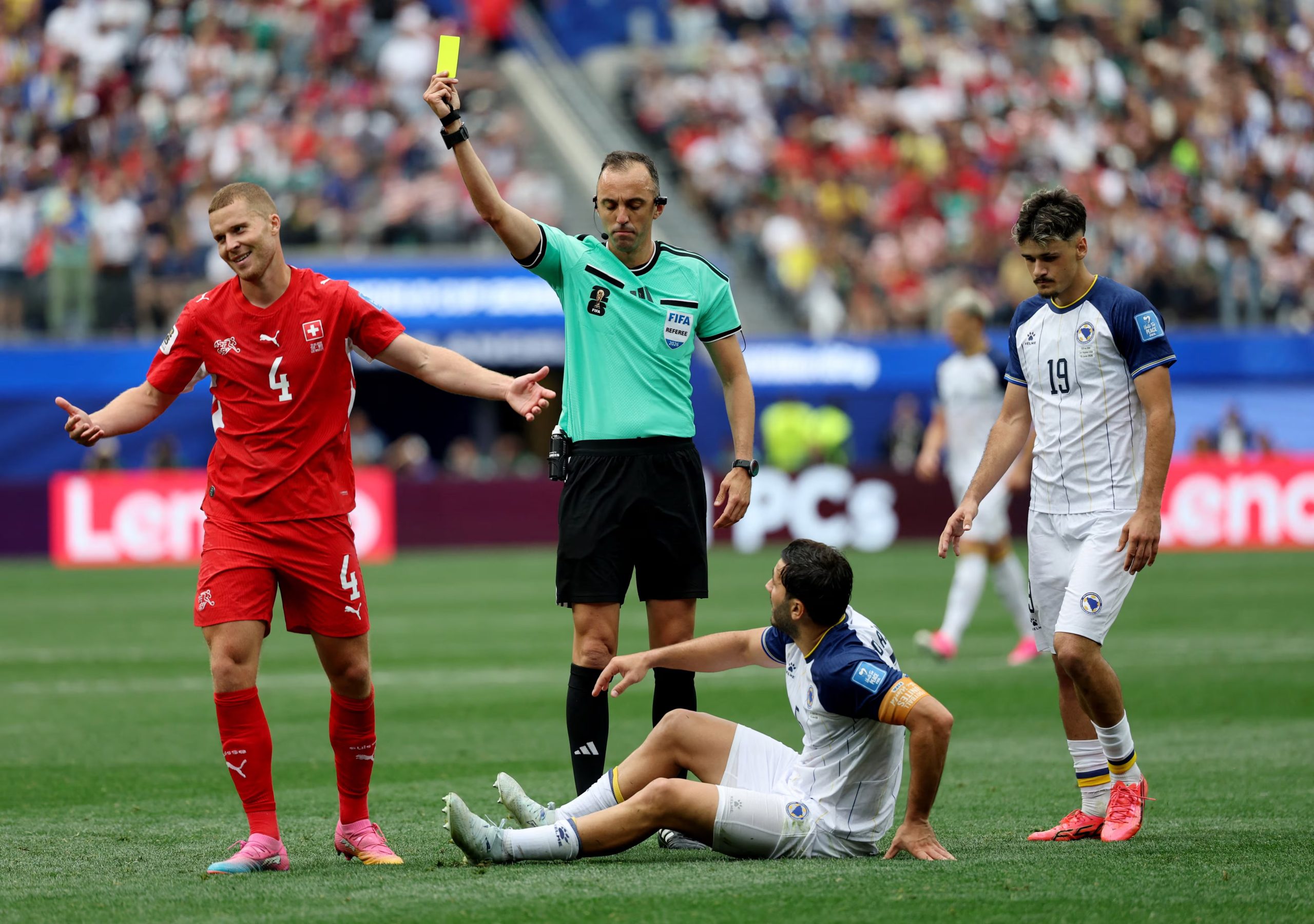 El colegiado portugués ya dirigió a Suiza en este Mundial, en el triunfo frente a Bosnia (Reuters/Kiyoshi Mio)