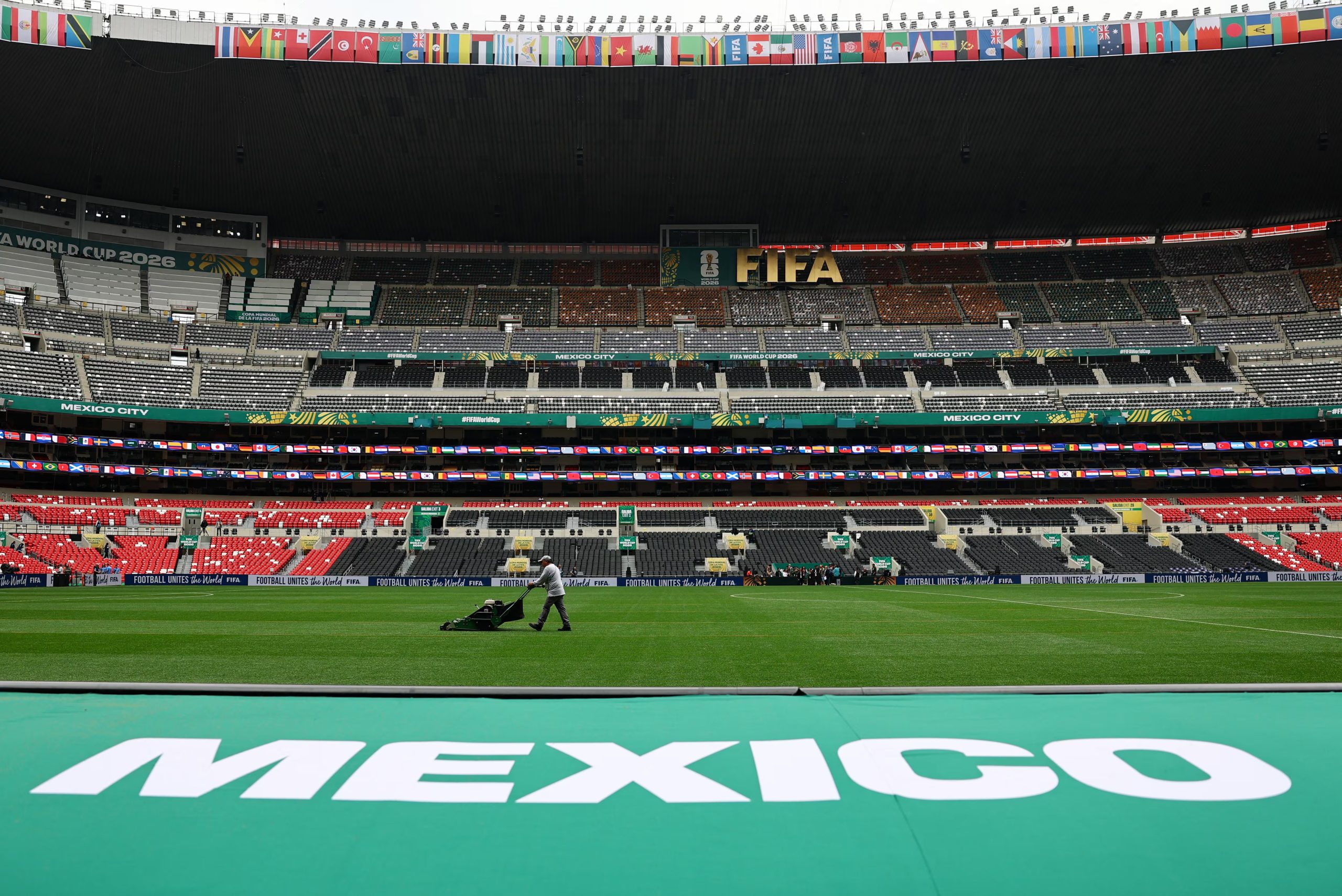 El Estadio Ciudad de México es un escenario históricamente adverso para los ingleses, con derrotas dolorosas como la sufrida ante la Argentina de Diego Armando Maradona. REUTERS/Kai Pfaffenbach
