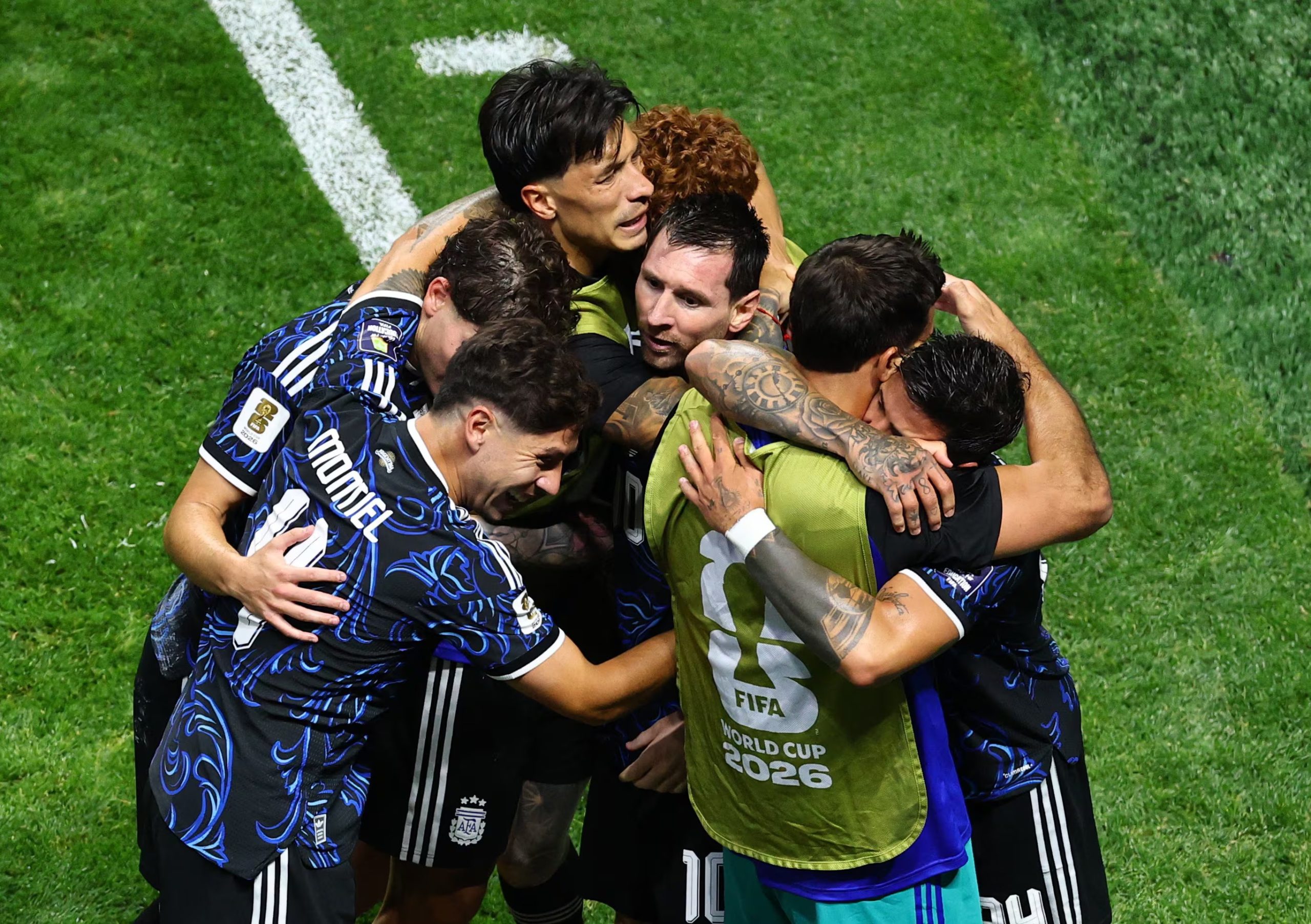 Argentina llegó a la final del Mundial 2026 tras vencer 2-1 a Inglaterra y España avanzó con un triunfo 2-0 ante Francia (REUTERS/Carlos Barria)