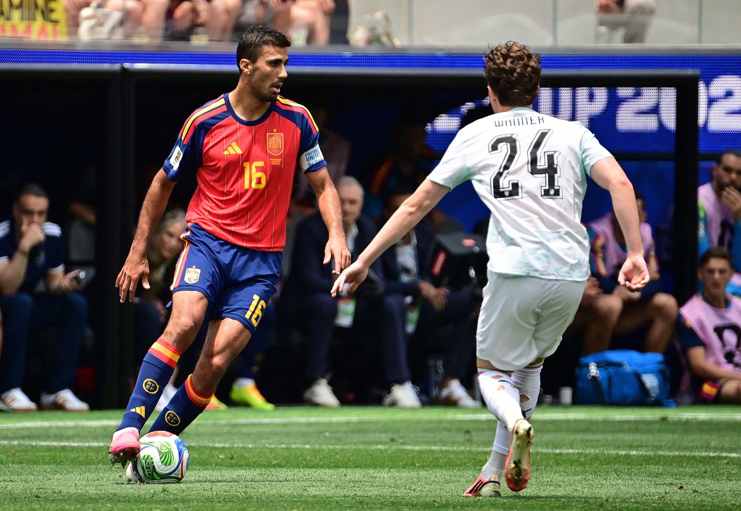 Rodri Hernández, capitán de la selección española. (Reuters/Gary Vasquez)