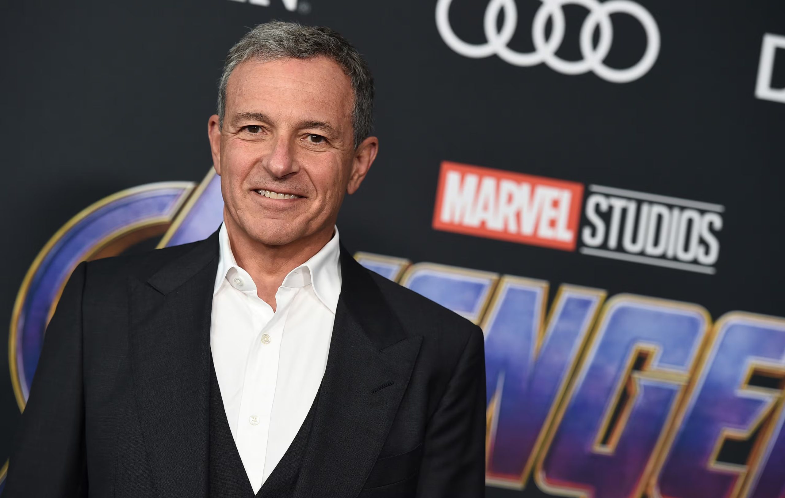 La lista de invitados incluye a toda clase de personalidadesde la industria del entretenimiento, tal es el caso de el CEO de Disney, Bob Iger 

(Foto de Jordan Strauss/Invision/AP, archivo)