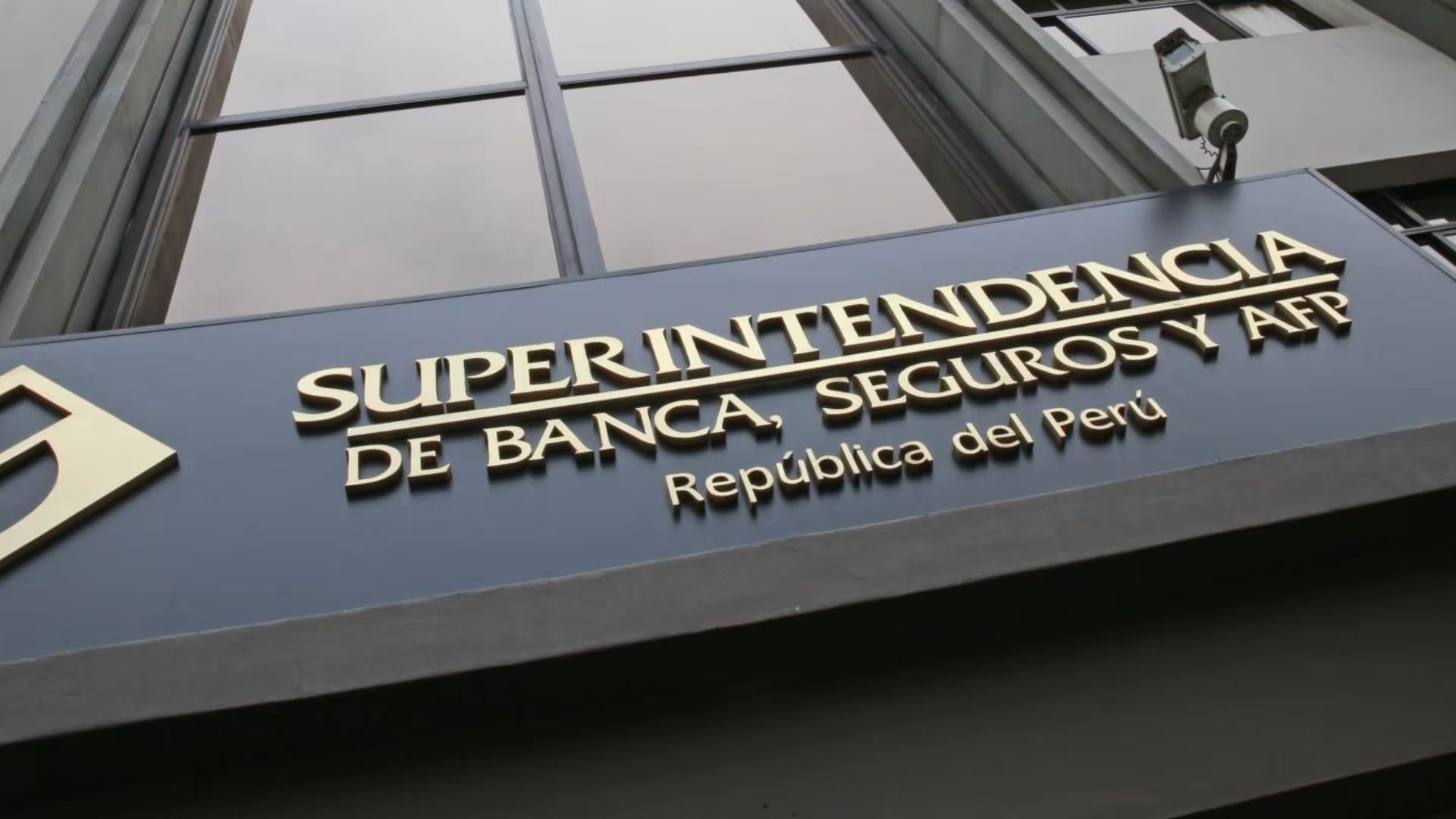 La SBS publicó la modificación que responde a las interrupciones en canales digitales en entidades financieras que sucedieron en los últimos años. - Crédito SBS
