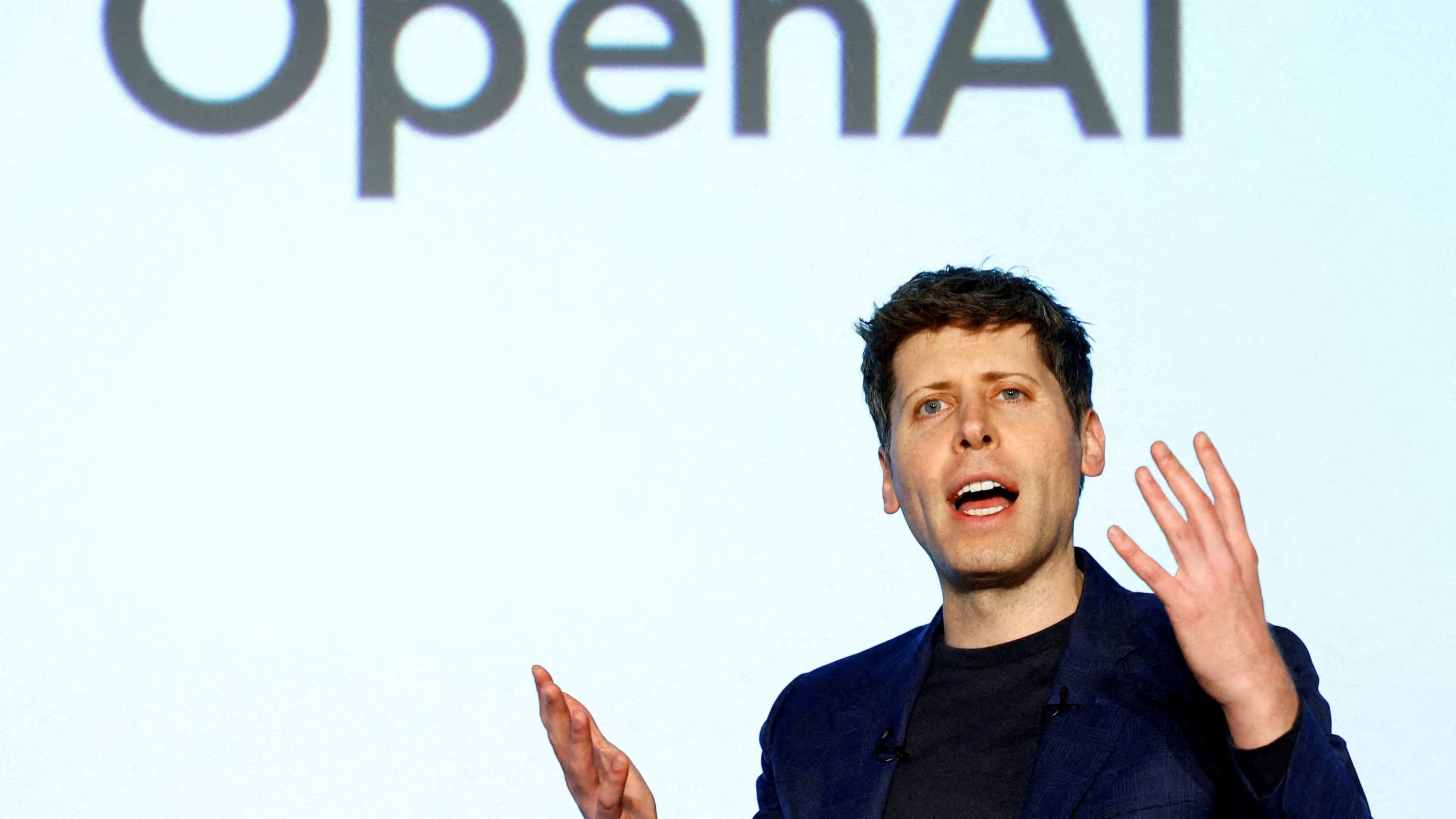 Altman recomendó a los nuevos fundadores apostar por la ambición, la resiliencia y la búsqueda de cofundadores dentro del ecosistema tecnológico (REUTERS)