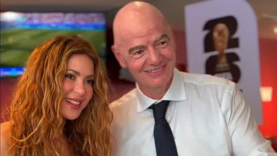 Shakira y Gianni Infantino coincidieron en los palcos durante el partido de cuartos de final entre Francia y Marruecos - crédito @gianni_infantino/Instagram