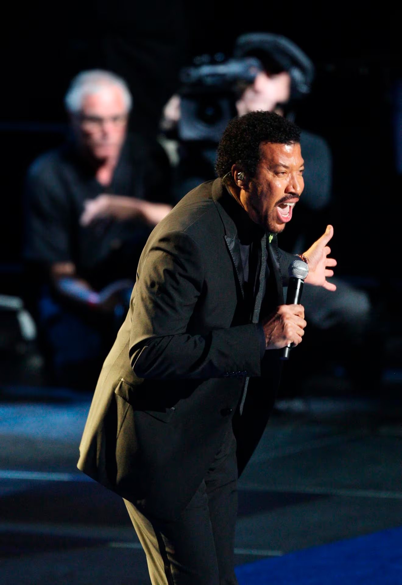 El cantante Lionel Richie fue una de las estrellas que estuvo presente en el funeral de Michael Jackson realizado hace 17 años (Grosby)