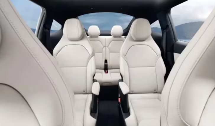 El Tesla Model YL cuenta con seis asientos. (Tesla)