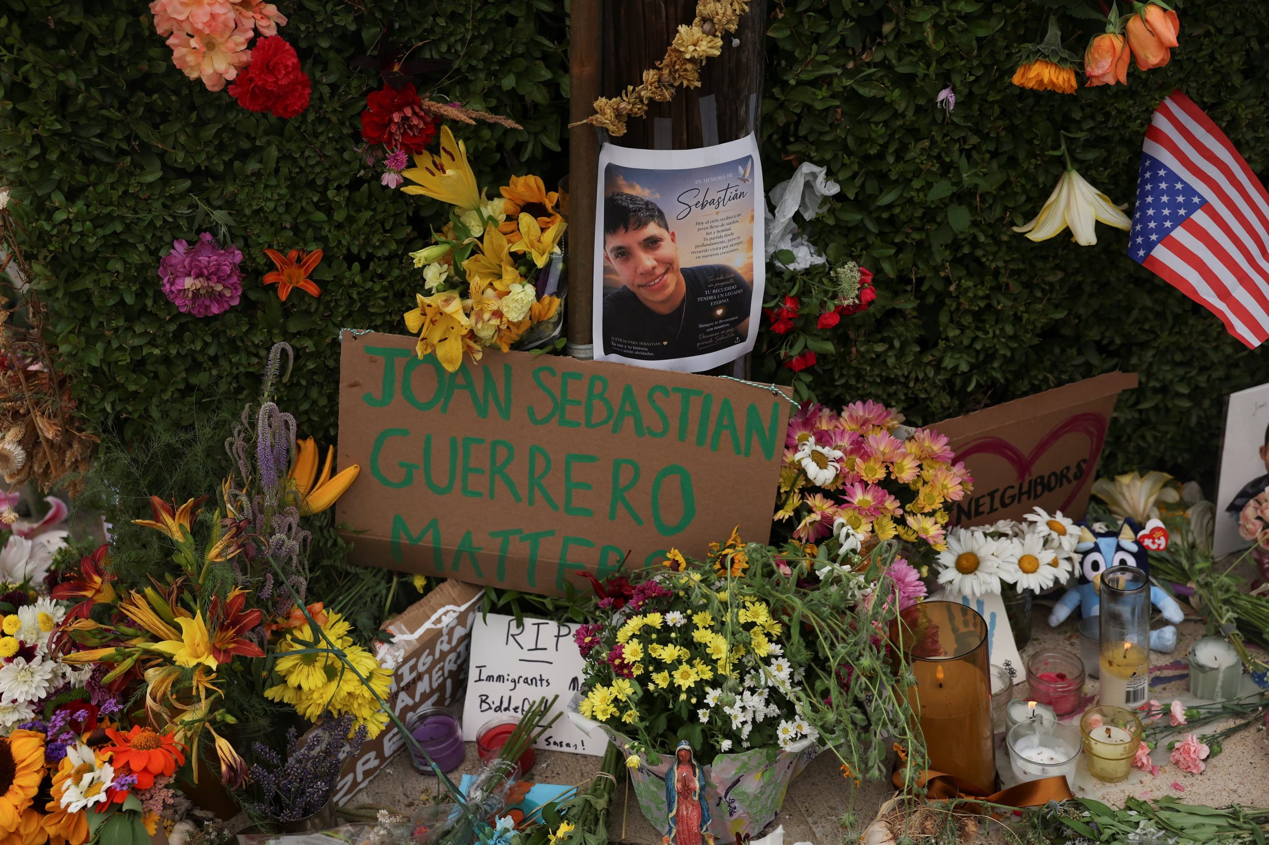 Boucher aseguró que Joan Sebastián Guerrero aún respiraba después de los disparos y que dejó de hacerlo cuando ya estaba en el suelo frente a varios agentes - crédito Shannon Stapleton/Reuters