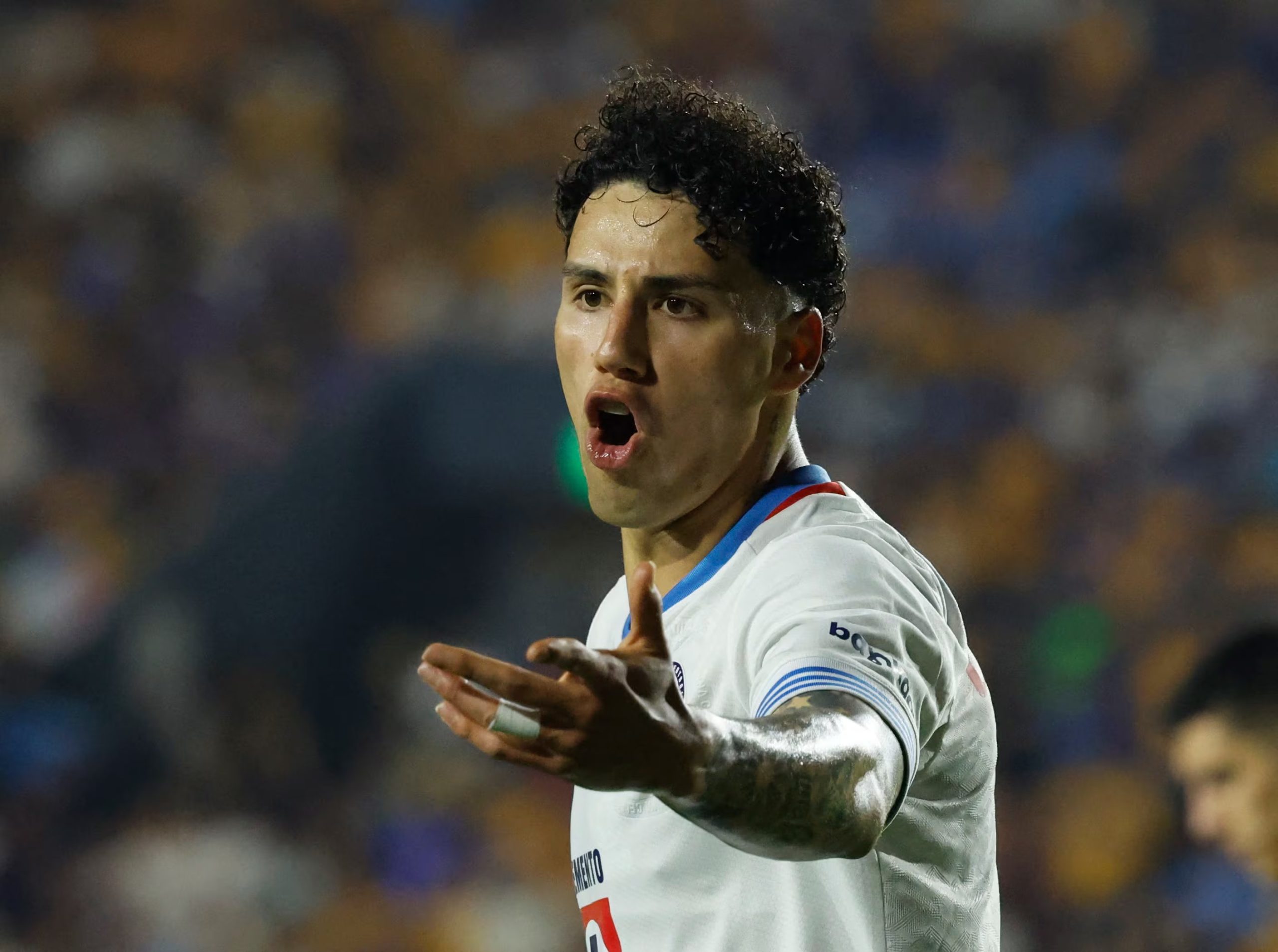 Jorge Sánchez durante un partido del Cruz Azul en la Liga Mx. REUTERS/Daniel Becerril