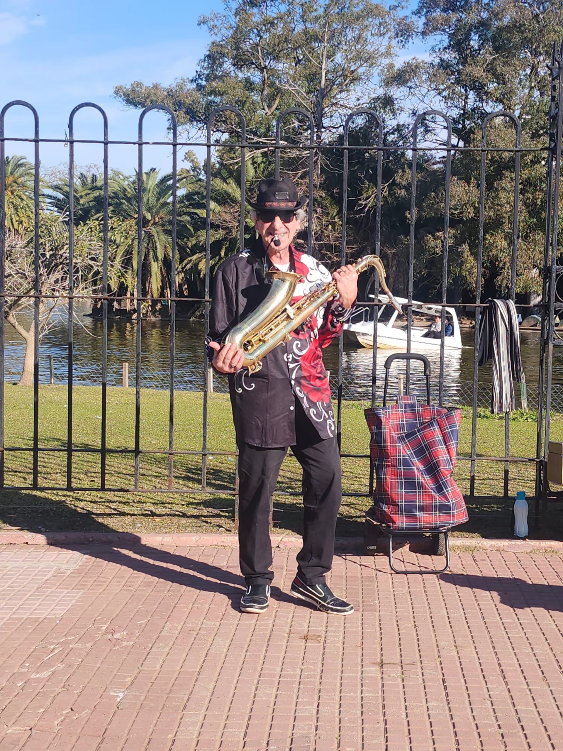 El artista asegura que la gente es muy generosa a la hora de colaborar