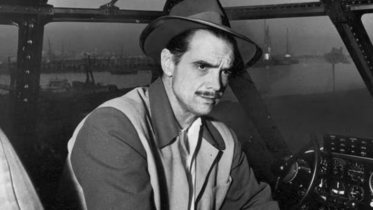 Antes de conquistar el mundo de la aviación, Howard Hughes hizo una apuesta arriesgada: ingresar a Hollywood