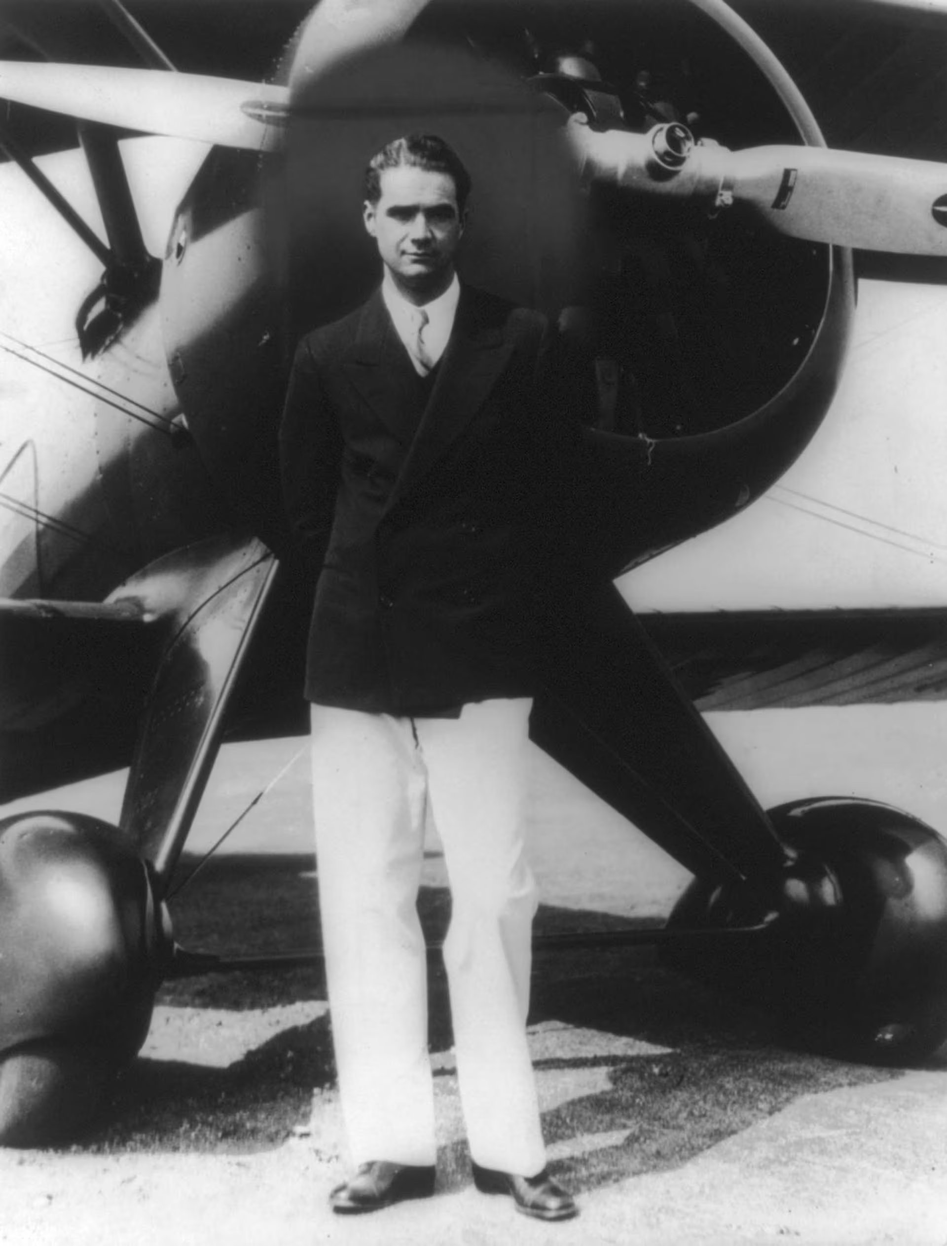 Durante la última etapa de su vida, Howard Hughes prácticamente desapareció del mundo. Su aspecto físico impresionaba a quienes lograban verlo