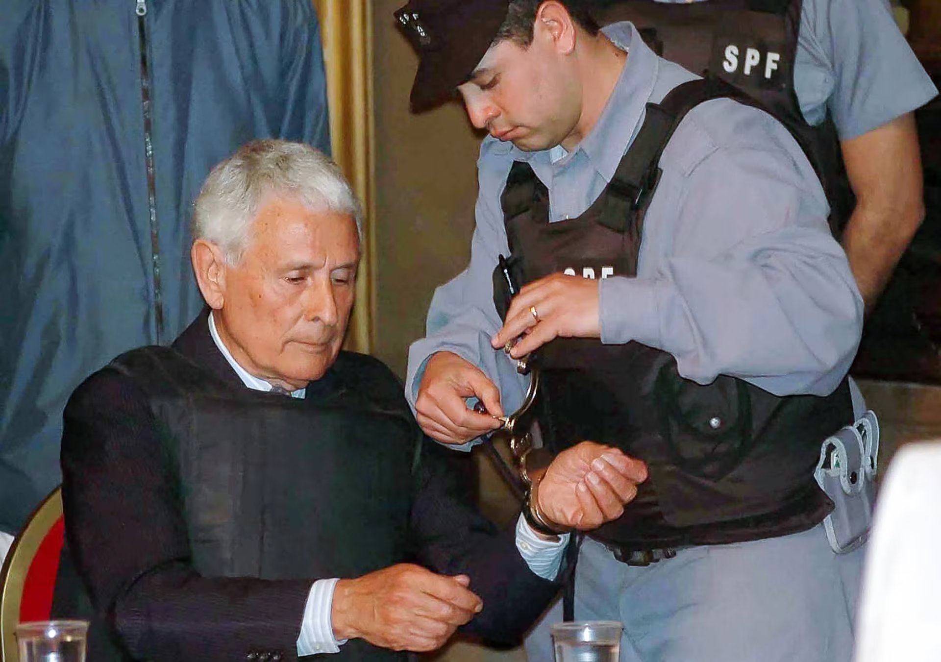 La última declaración de Etchecolatz antes de su muerte fue el 11 de marzo de 2022, frente al Tribunal Oral Federal 1 de La Plata que lo juzgaba por crímenes en Pozo de Arana (Télam)