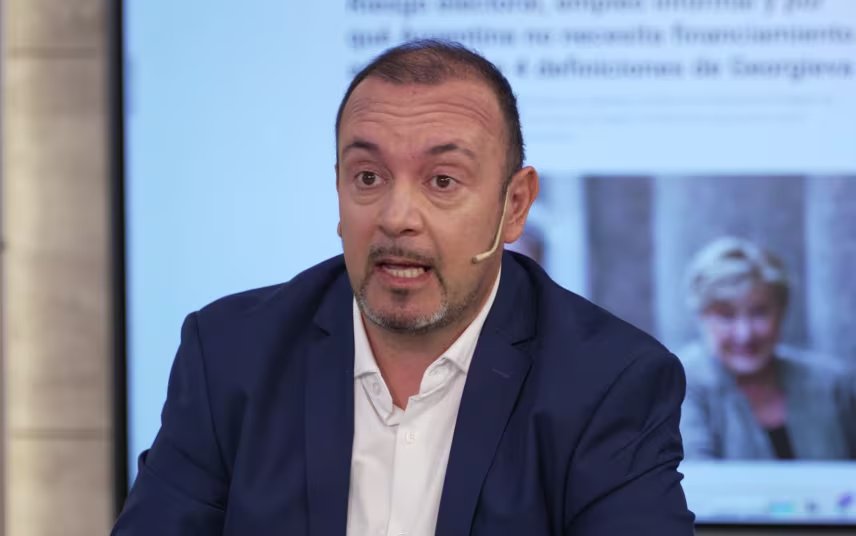 La denuncia rápida permite reconstruir el recorrido del dinero y solicitar el congelamiento de las cuentas mulas en las primeras horas de la estafa (Infobae en Vivo)