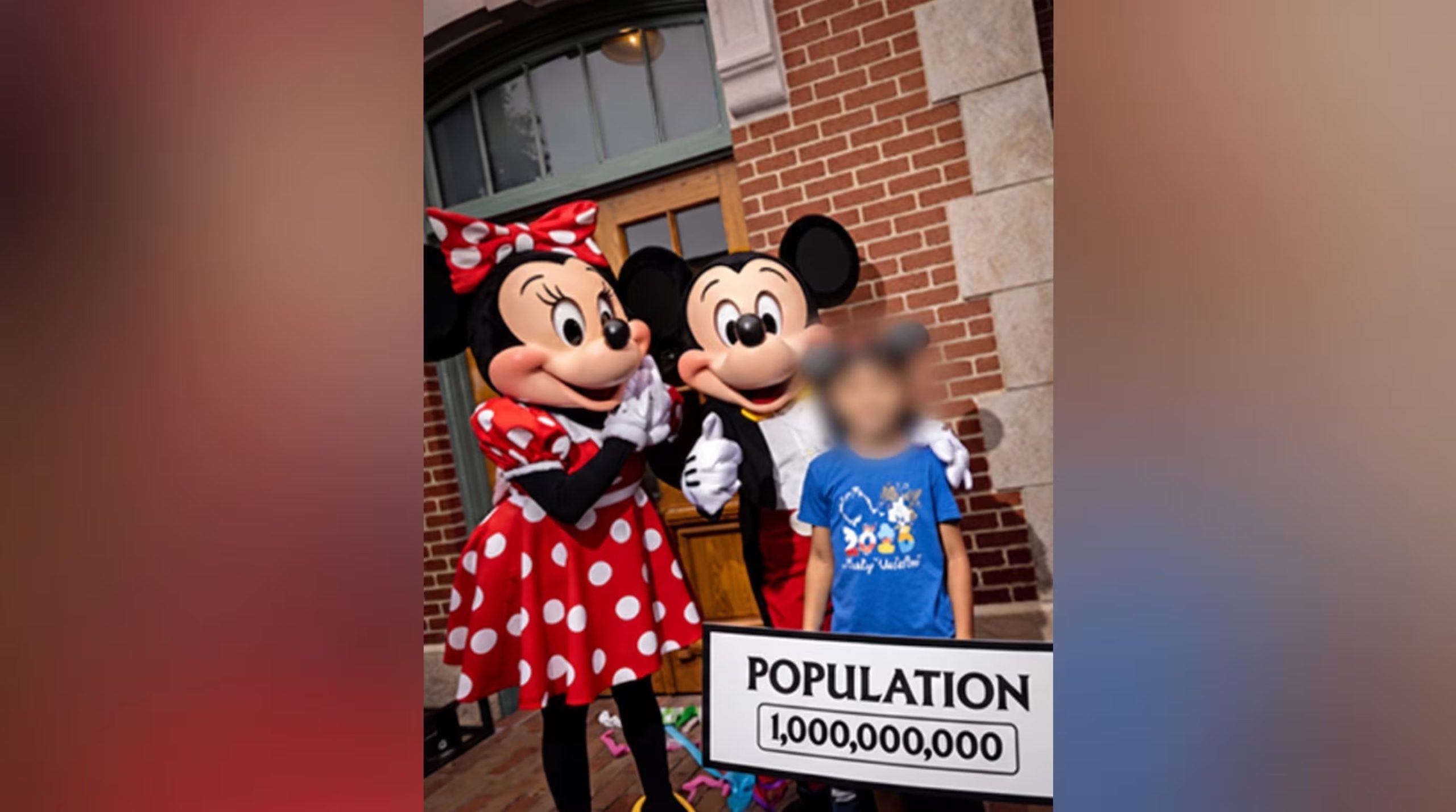 La visita VIP para la familia de Andrés Robles incluyó el apartamento privado de Walt Disney y un vistazo a Soarin’ Across America (Disneyland)