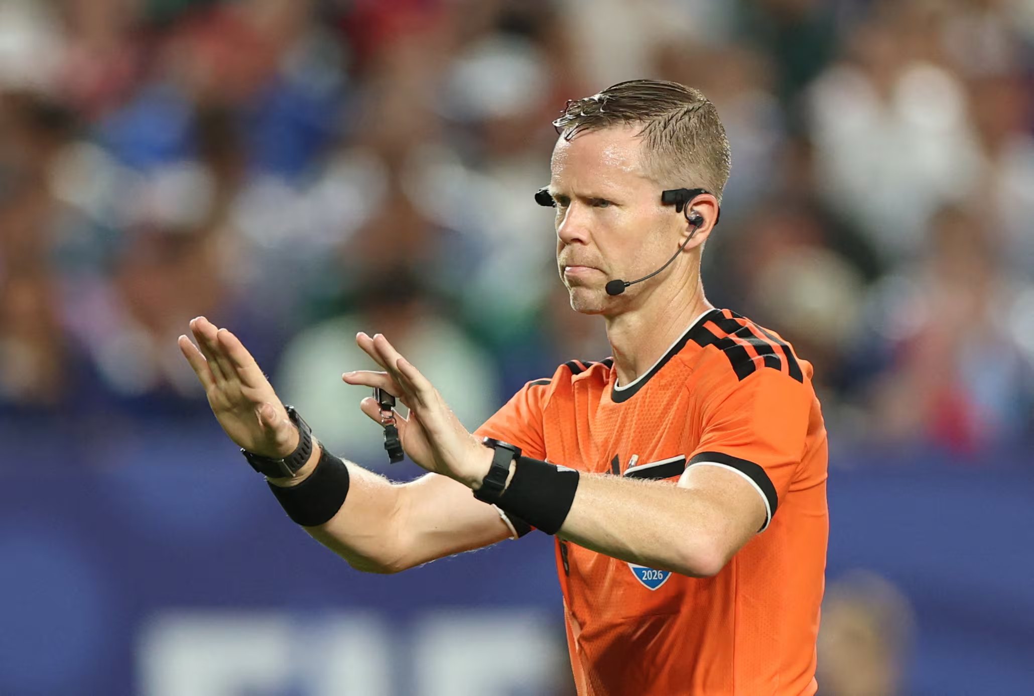 El árbitro canadiense dirigió a la selección argentina en un amistoso en 2024 (REUTERS/Siphiwe Sibeko)