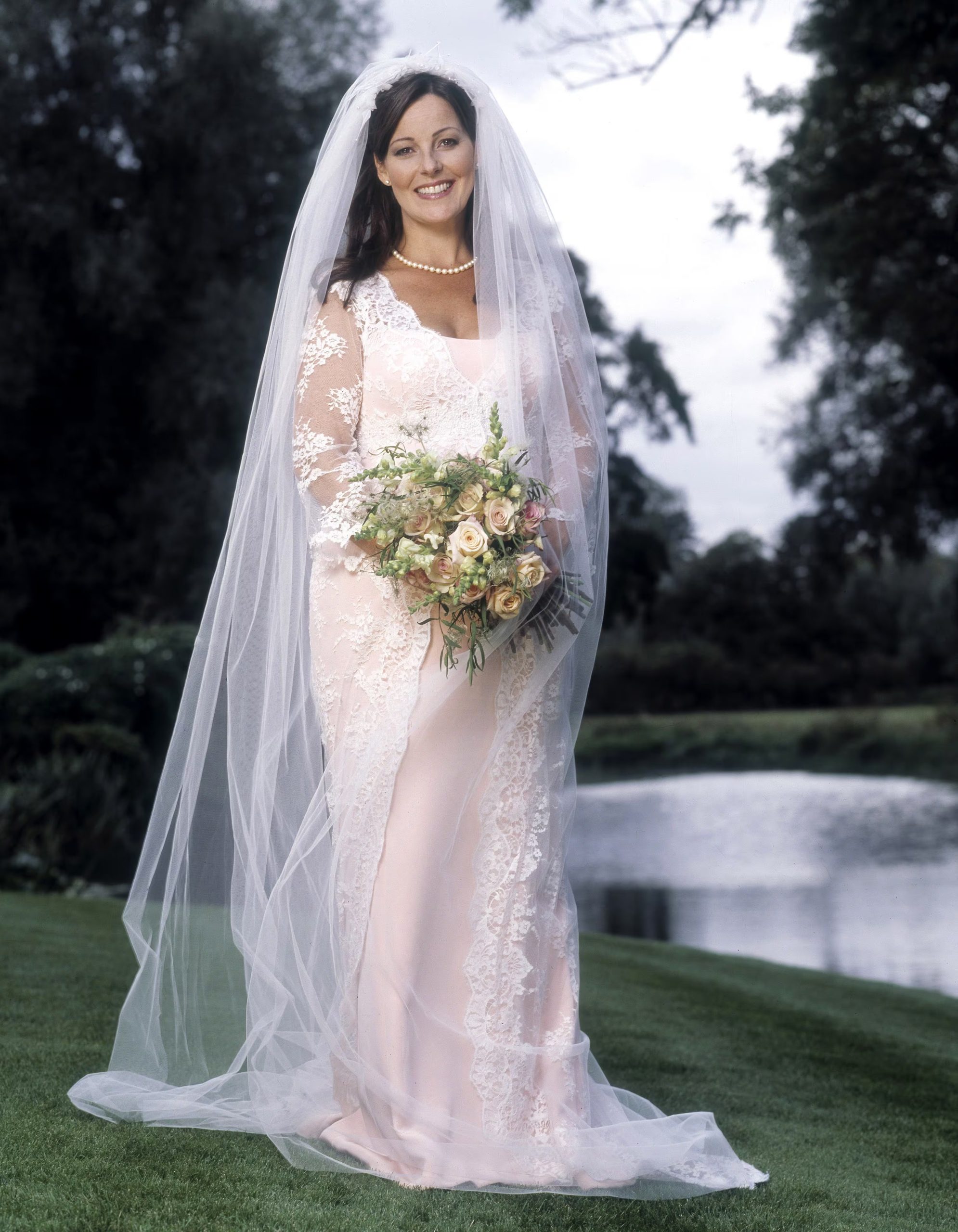 La boda de Ruthie Henshall y Tim Howar en 2004. (GROSBY GROUP).