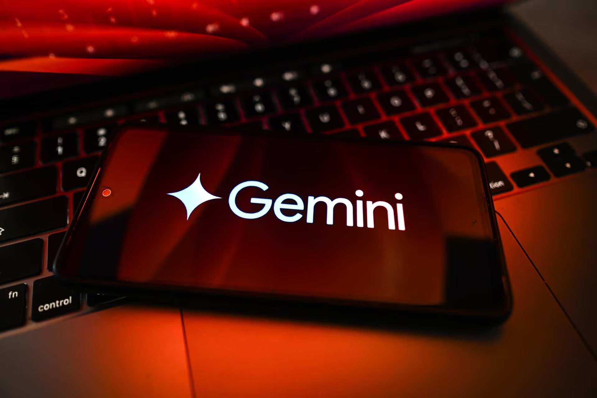Los usuarios de Android pueden silenciar notificaciones de Google Gemini que no consideran relevantes y mantener solo los avisos útiles.

