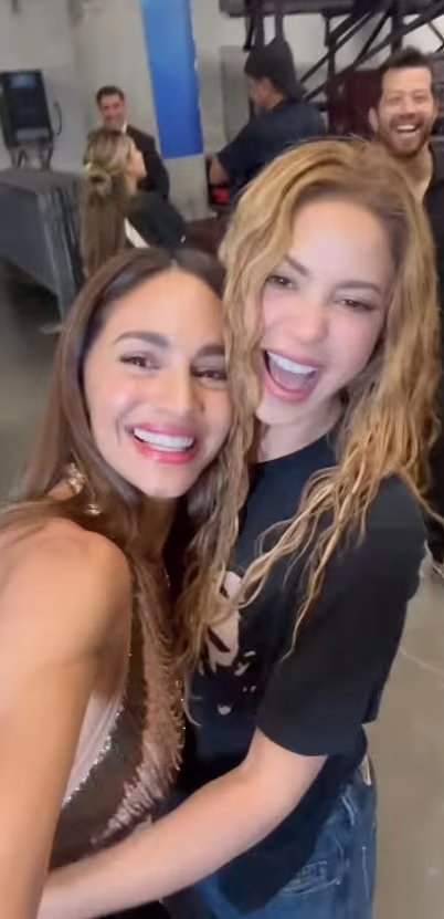 Valerie Domínguez se sumó al trend de Shakira, pero lo grabó con la verdadera estrella en el backstage de Miami - crédito @valeriedomi/IG