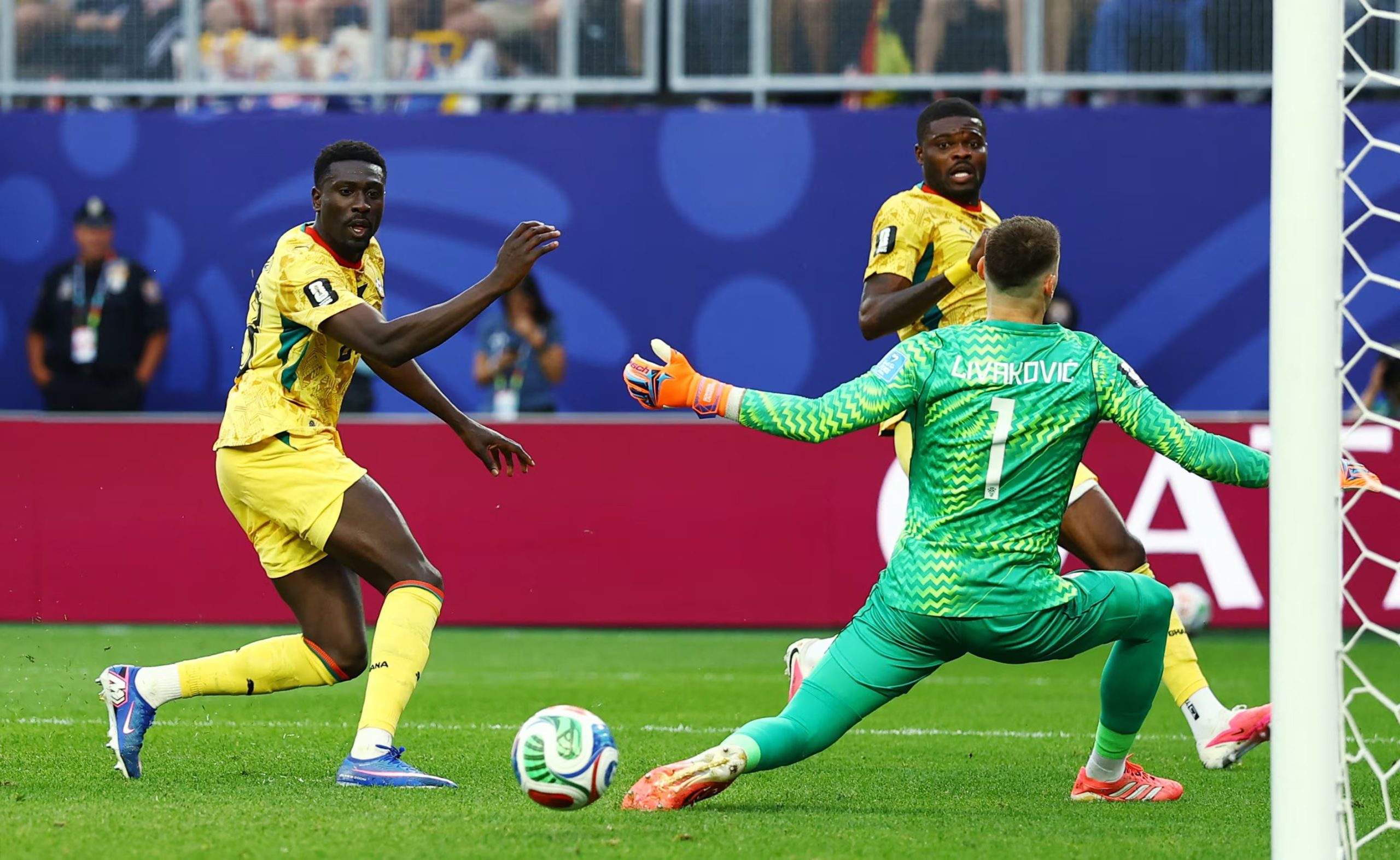 Las jugadas a balón parado preocupan a Croacia tras los goles recibidos ante Inglaterra y Ghana en la fase de grupos - crédito Peter Cziborra/REUTERS