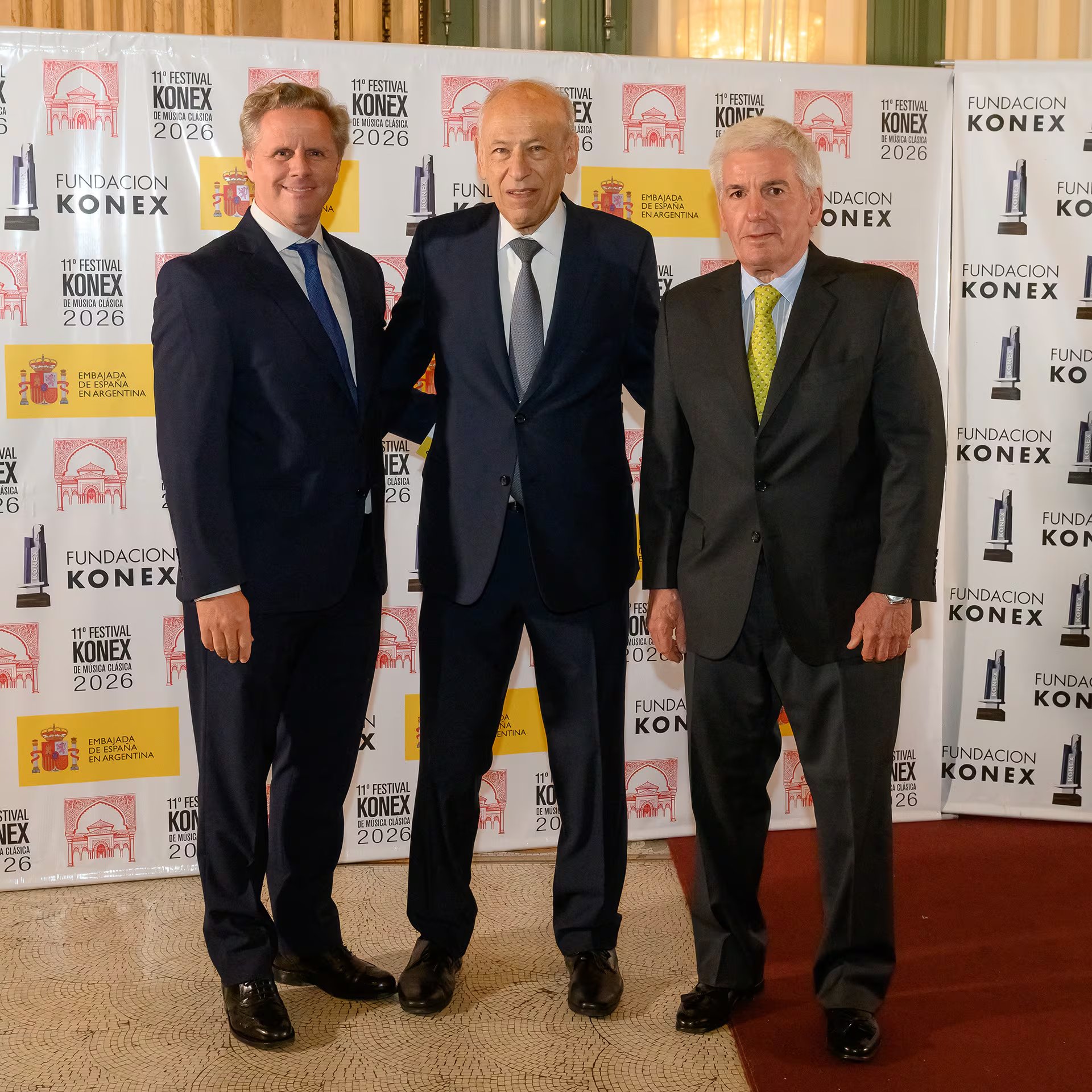 Cristián Fox (Estudio Allende & Brea) y Miguel Maxwell, director titular de Grupo Financiero Galicia