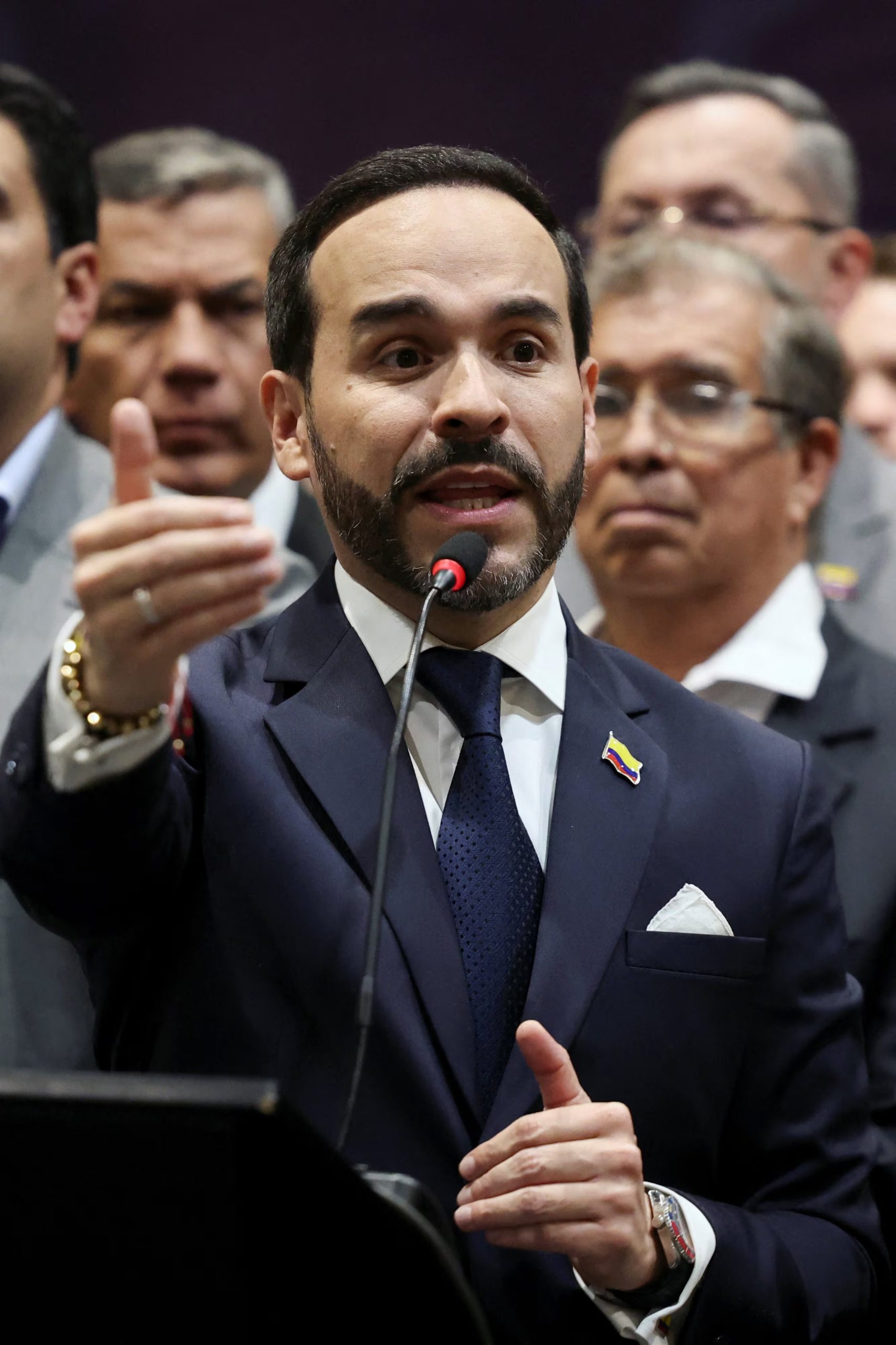 Abelardo de la Espriella ultima detalles para la histórica ceremonia de investidura en Cali, que por primera vez se celebrará fuera de Bogotá - crédito REUTERS/Luisa Gonzalez
