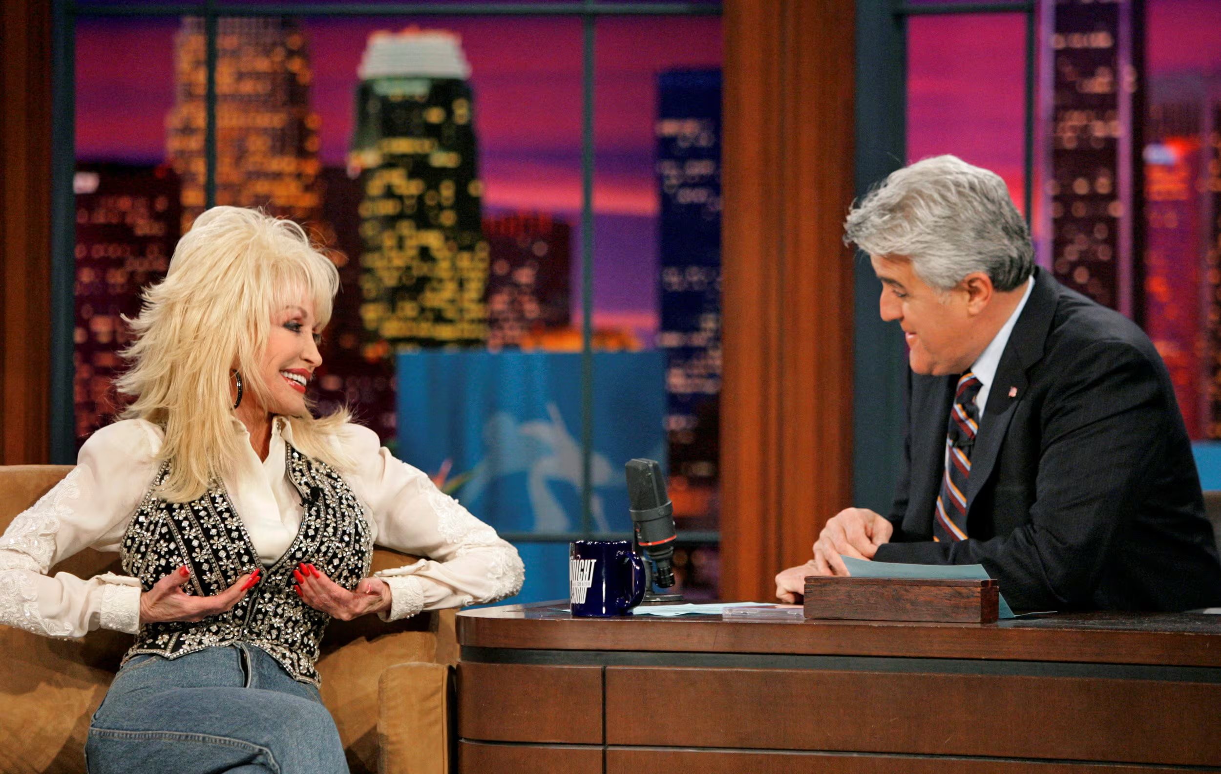 Dolly Parton con Jay Leno en 