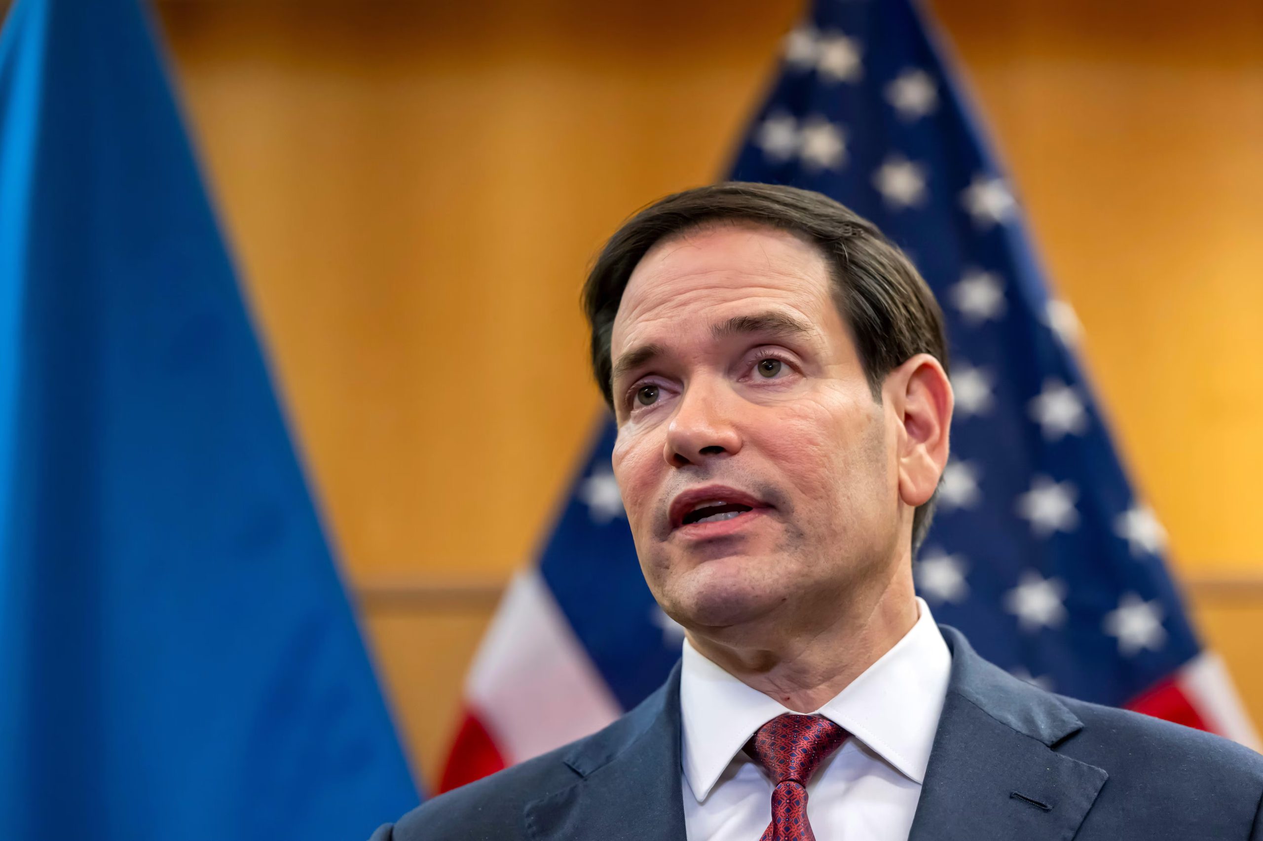 Según Marco Rubio, los dos cargos sancionados “se han involucrado directamente en los intentos de la CPI para investigar, arrestar, detener o perseguir a funcionarios cuyos gobiernos no reconocen la jurisdicción” del tribunal con sede en La Haya (Martial Trezzini/Keystone vía AP)