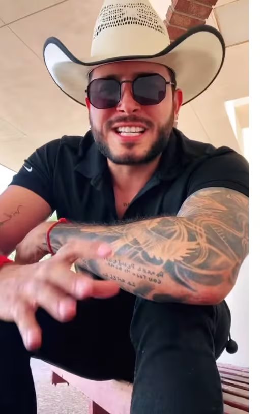 La relación se formalizó semanas después, durante un concierto de los Backstreet Boys en el MSG Sphere de Las Vegas. “Fue hasta en Las Vegas cuando nos hicimos novios porque nos estuvimos frecuentando”, declaró Hernández. (IG)