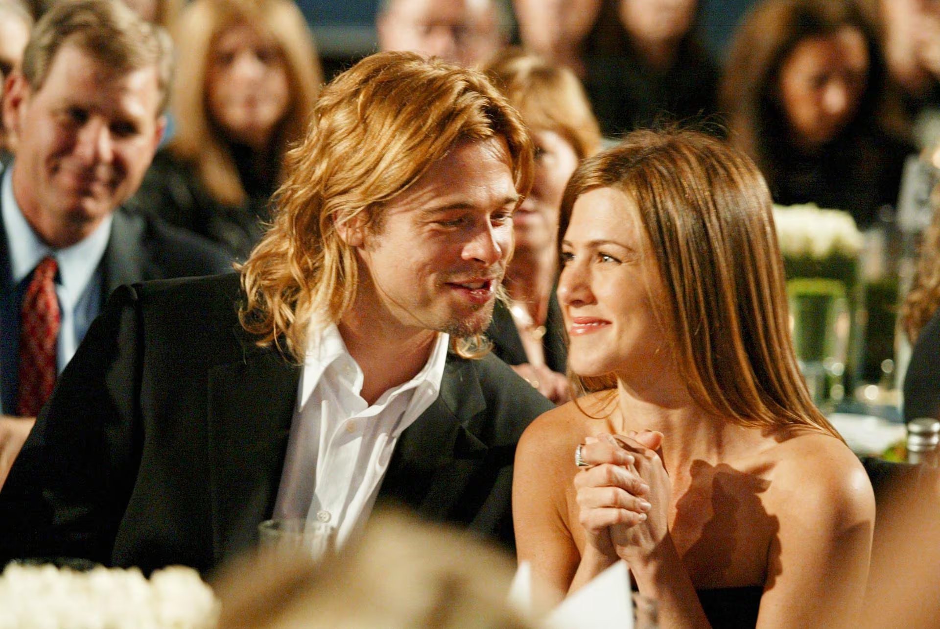 Las fuentes descartaron un reencuentro romántico entre Jennifer Aniston y Brad Pitt y definieron el vínculo como una relación platónica (Shutterstock)