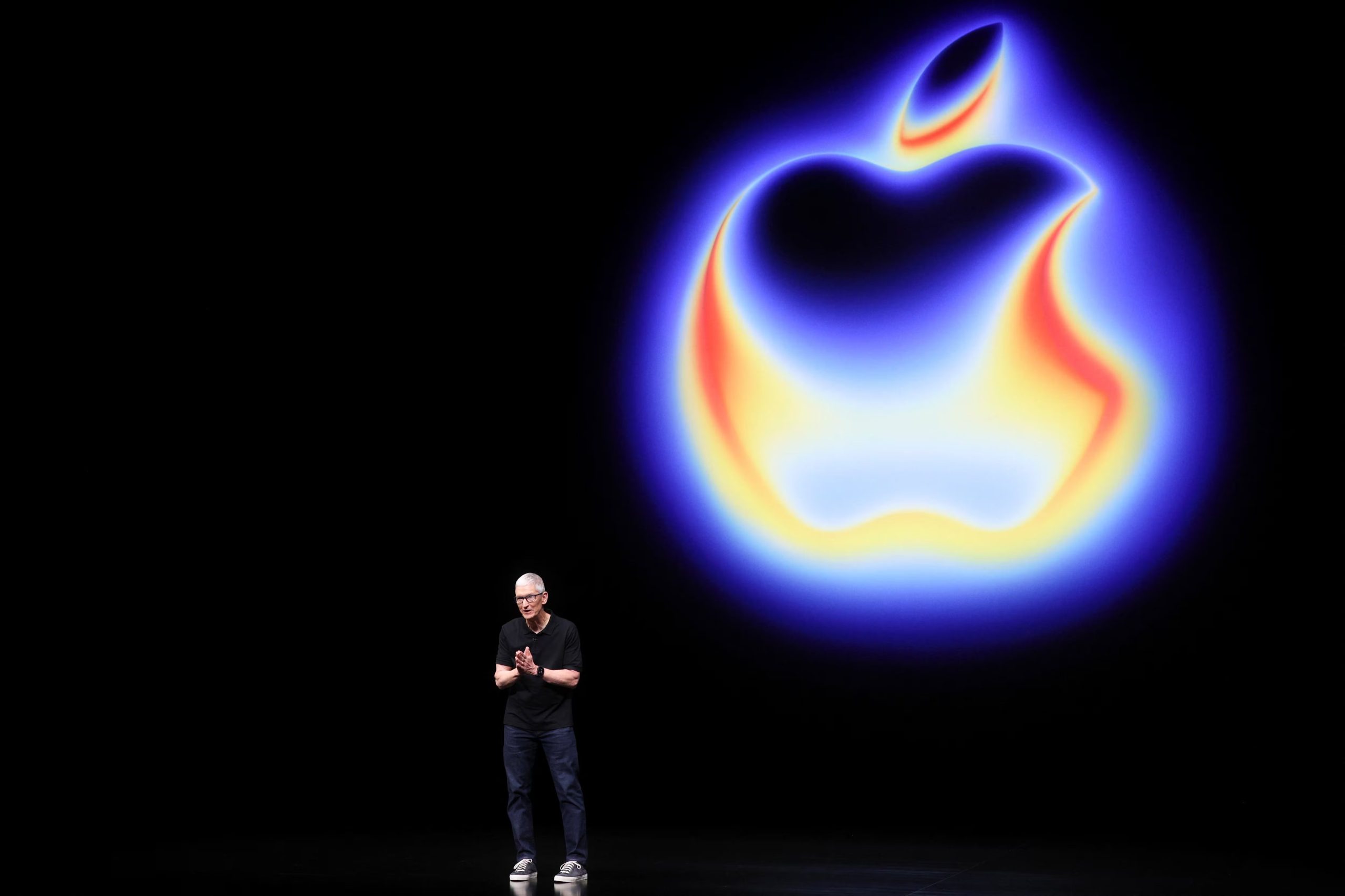 Las ventas de iPhone crecieron 22% y junto con Mac impulsaron el mejor trimestre de junio de Apple (REUTERS/Manuel Orbegozo)