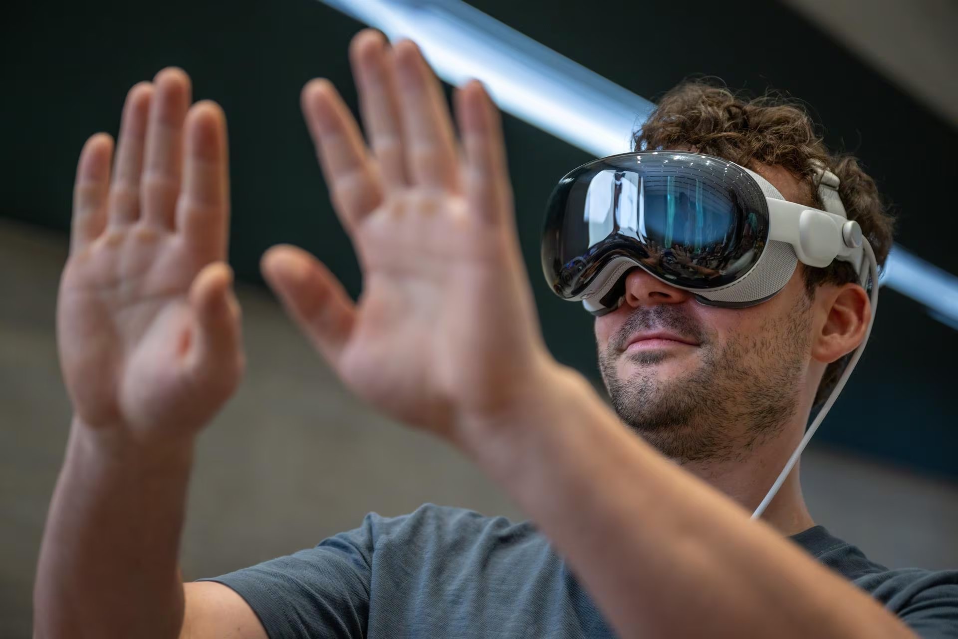 Más de una vez se ha reorganizado de manera interna el Vision Pro de Apple.