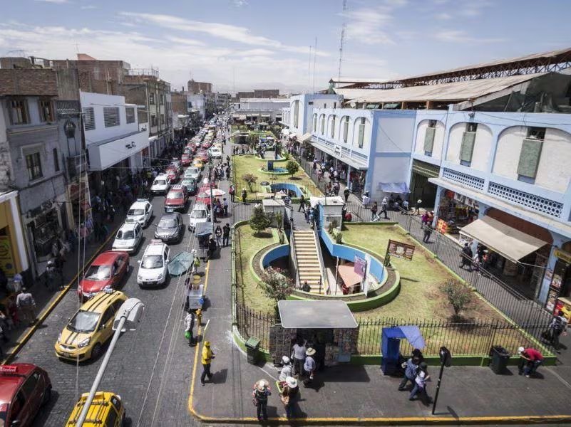 Tradicional mercado San Camilo.