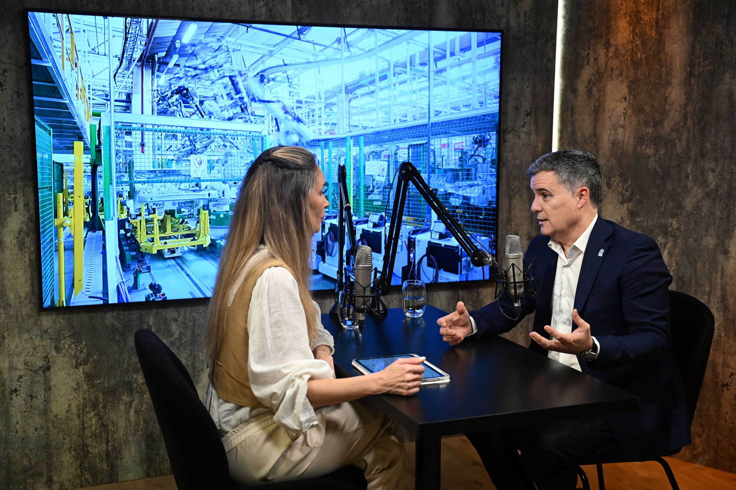 La inteligencia artificial redujo a la mitad el tiempo de desarrollo de nuevos modelos y automatizó procesos clave dentro de las plantas de producción automotriz. (Maximiliano Luna)