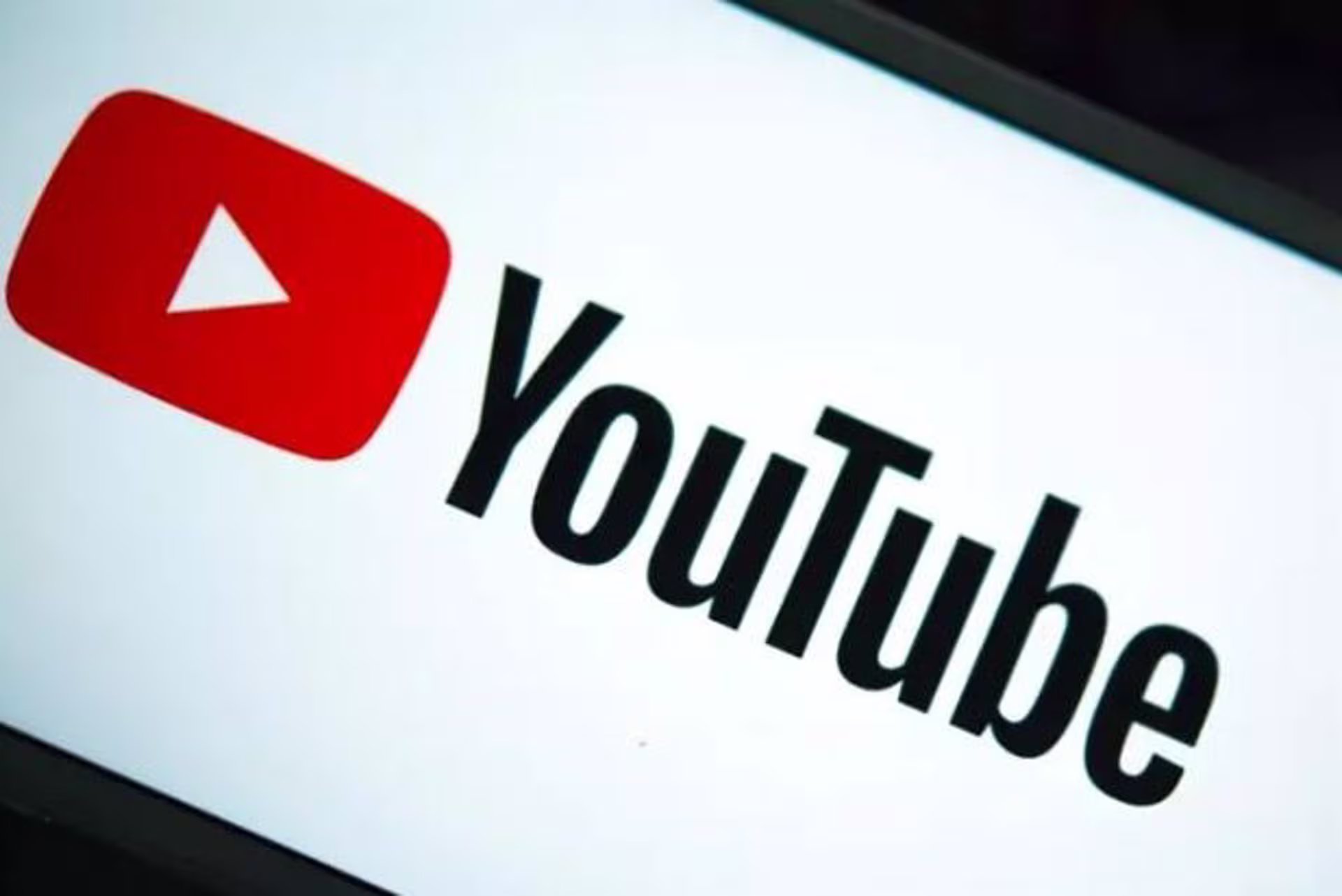 YouTube paga por vistas monetizadas con anuncios y no de forma directa por las horas de visualización del canal. (MONIKA SKOLIMOWSKA/DPA-ZENTRALBI)
