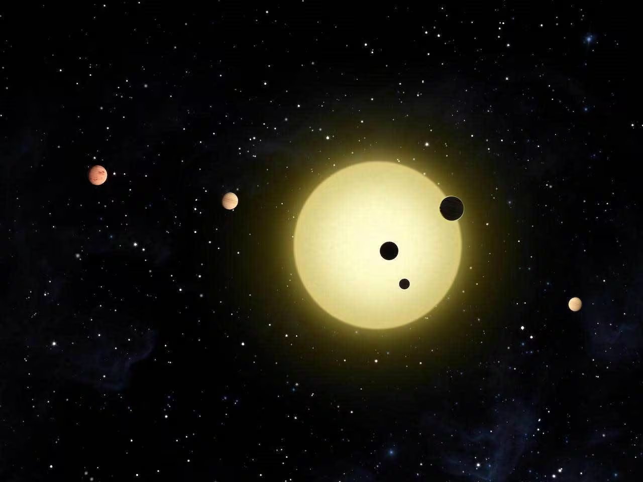 La compresión llevó al diamante a una presión tres veces mayor que la del núcleo de la Tierra y a temperaturas similares a la superficie del Sol. (NASA/TIM PYLE)