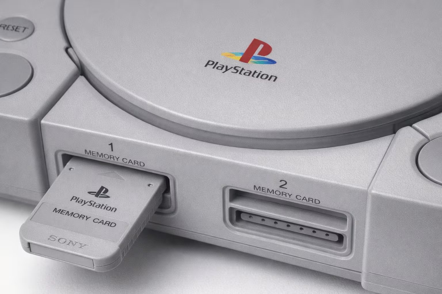 
La PlayStation 2 también es una opción muy popular y económica para armar una máquina arcade casera de 8 y 16 bits. 
(Imagen Ilustrativa Infobae)